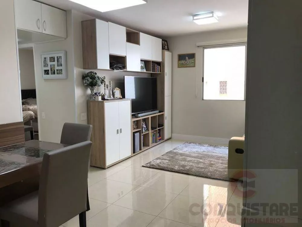 Apartamento à venda com 2 quartos - Foto 1