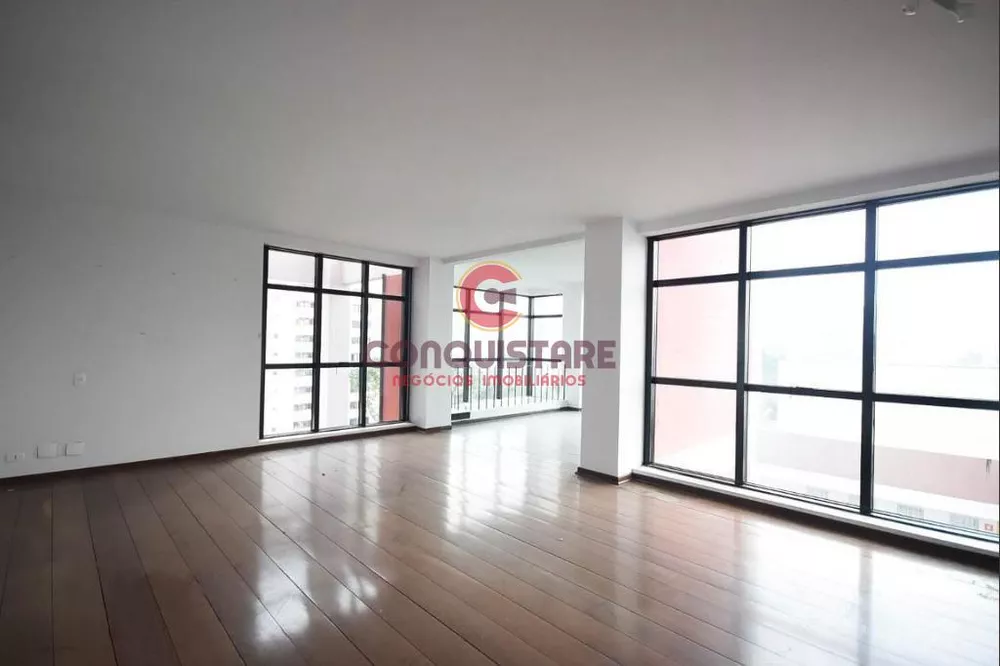 Apartamento à venda com 3 quartos, 237m² - Foto 1