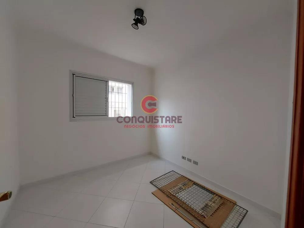 Casa à venda com 3 quartos, 200m² - Foto 3