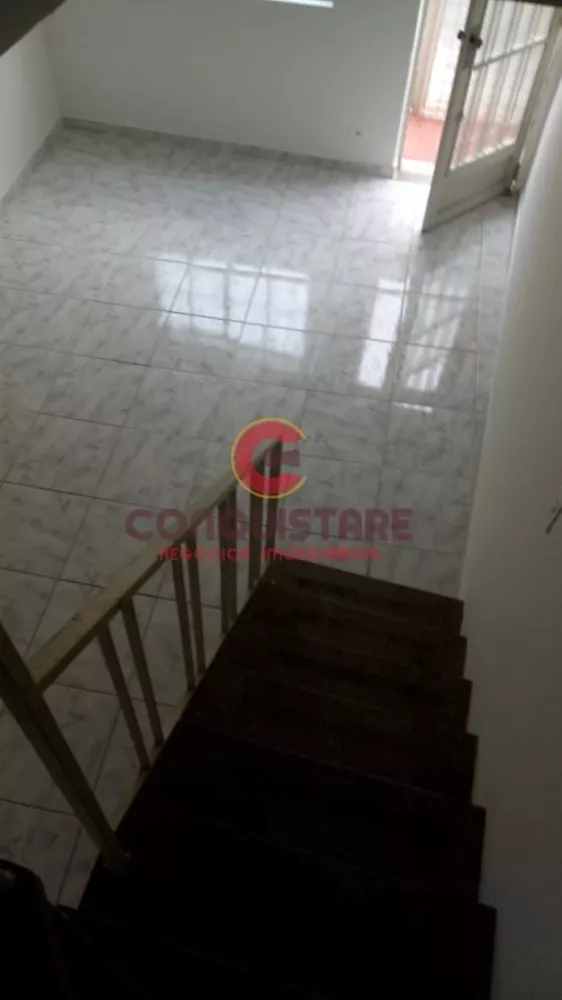 Sobrado à venda com 2 quartos, 54m² - Foto 1