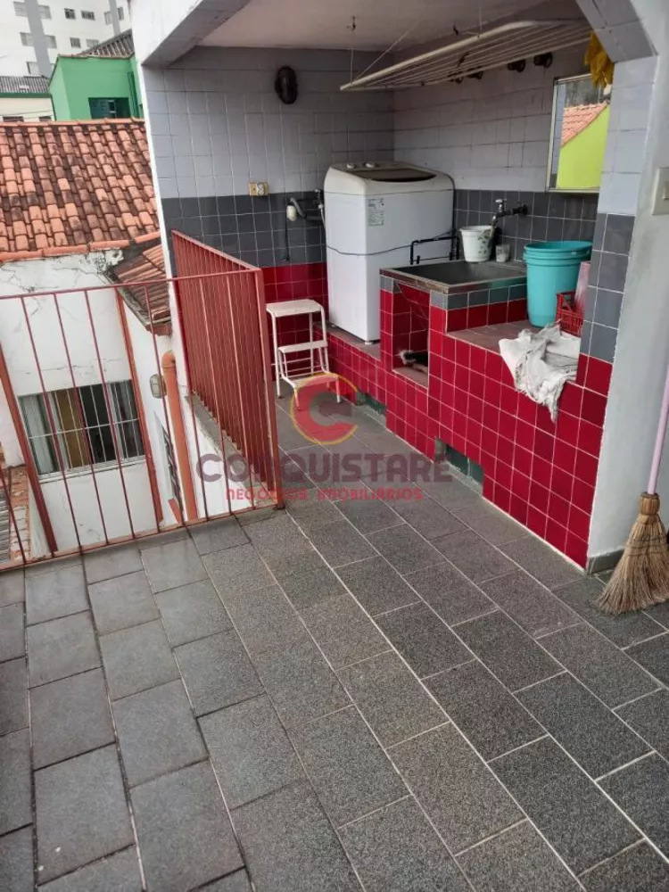 Casa à venda com 2 quartos, 70m² - Foto 4