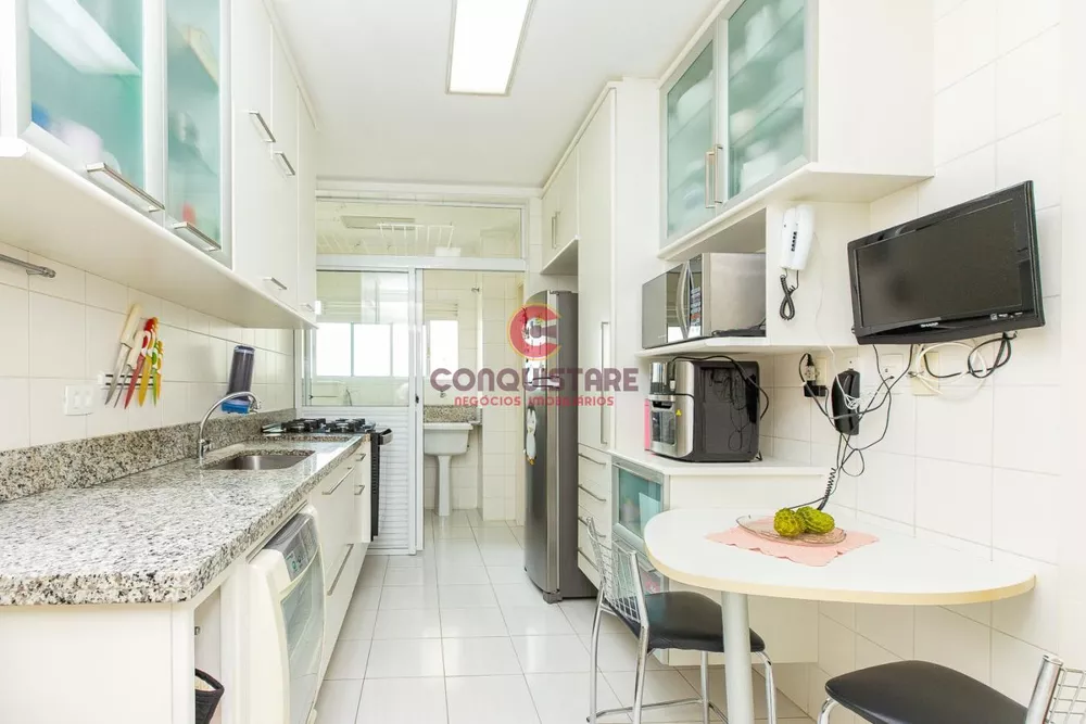 Apartamento à venda com 4 quartos, 210m² - Foto 3