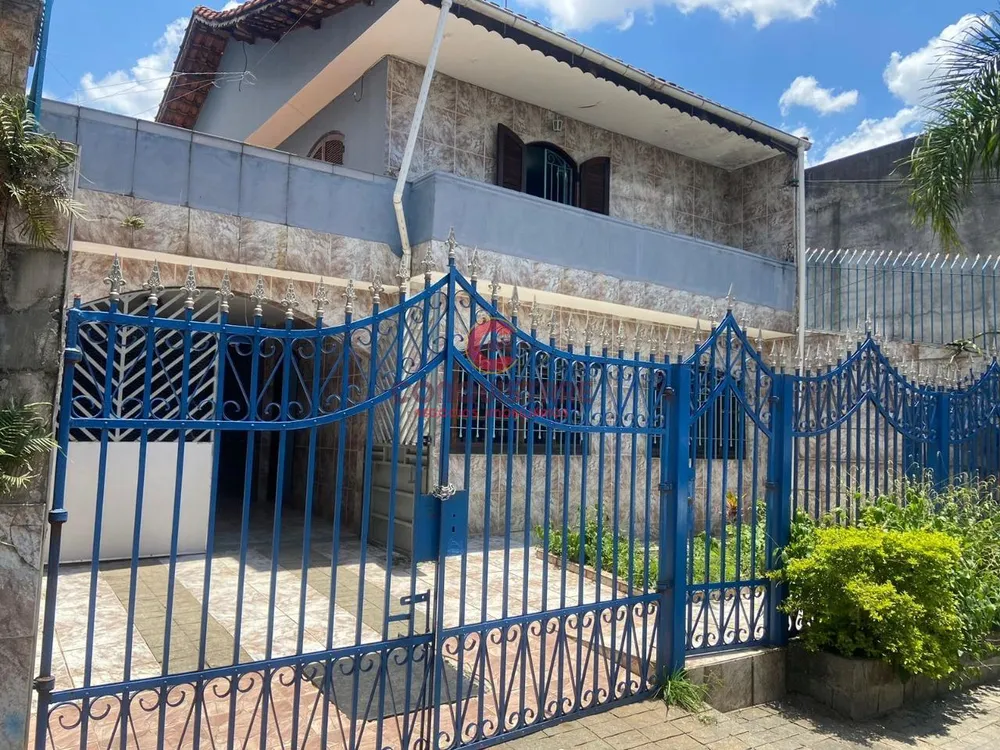 Sobrado, 3 quartos, 224 m² - Foto 2