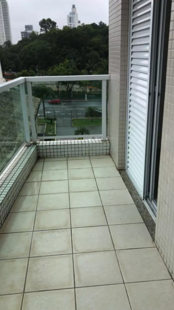 Apartamento à venda com 3 quartos, 94m² - Foto 2