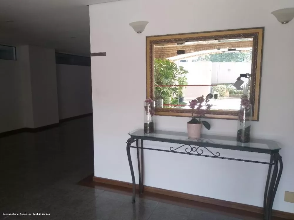 Apartamento à venda com 3 quartos, 218m² - Foto 9