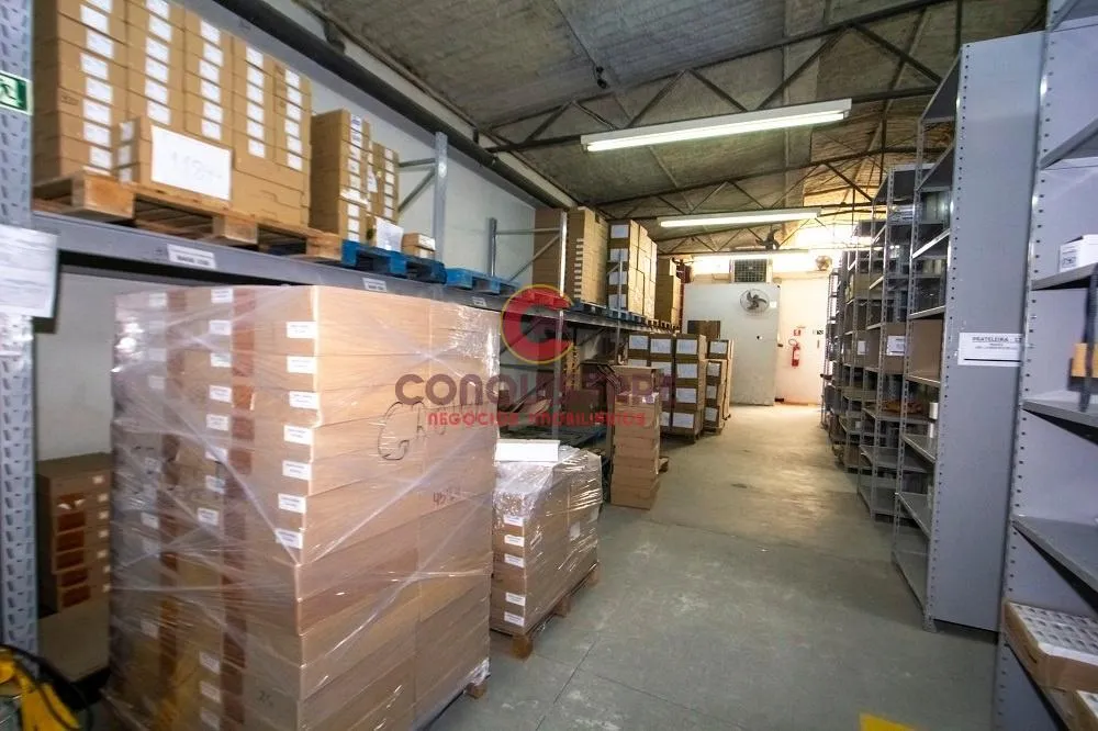 Depósito-Galpão, 1000 m² - Foto 1