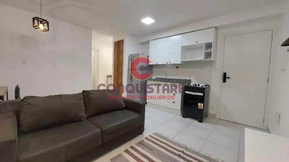 Apartamento à venda com 1 quarto, 40m² - Foto 2