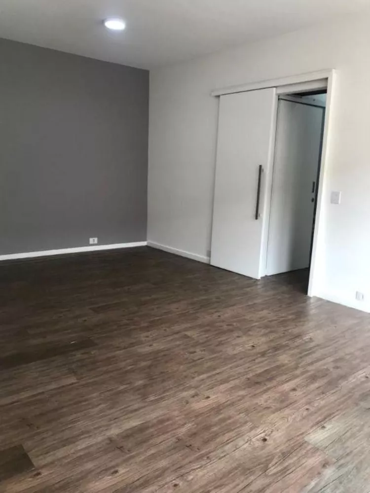 Apartamento à venda com 2 quartos, 80m² - Foto 2