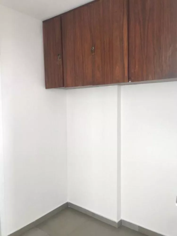 Apartamento à venda com 2 quartos, 80m² - Foto 4