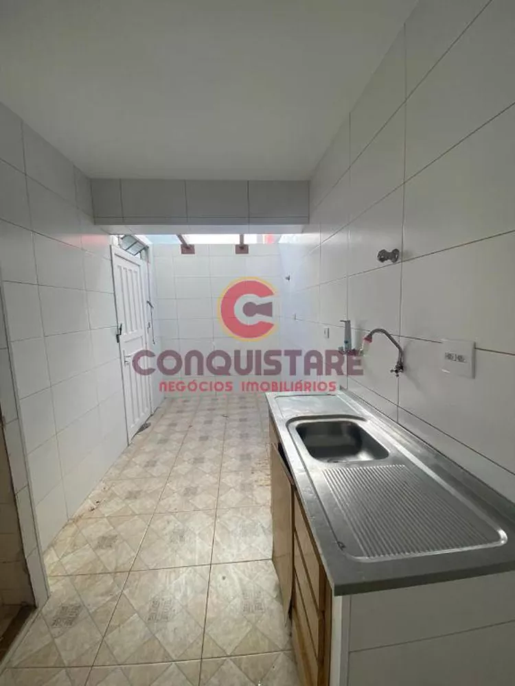 Sobrado para alugar com 3 quartos, 130m² - Foto 2