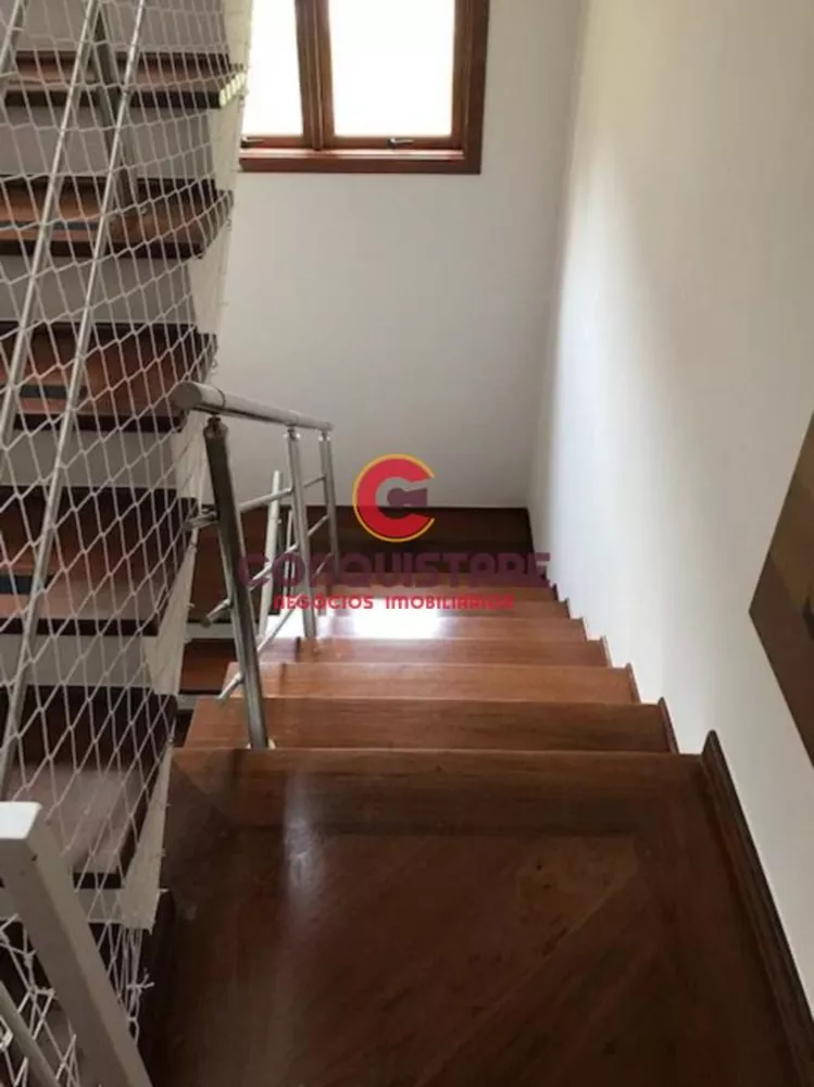 Casa à venda com 4 quartos, 950m² - Foto 8