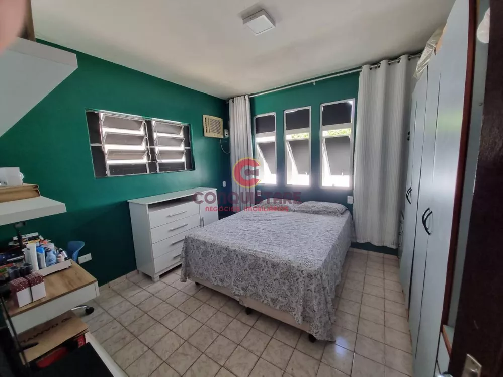 Casa à venda com 3 quartos, 330m² - Foto 7