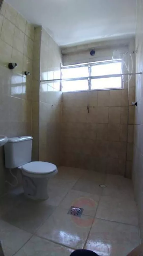 Apartamento para alugar com 3 quartos, 110m² - Foto 12