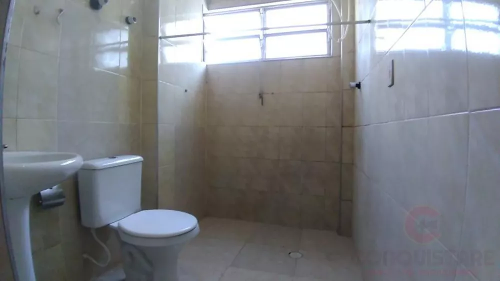 Apartamento para alugar com 3 quartos, 110m² - Foto 11