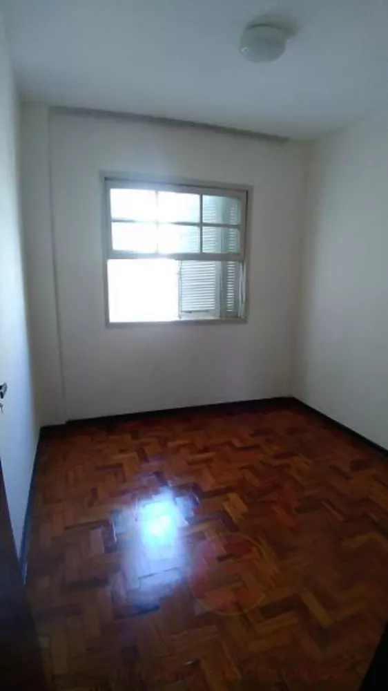 Apartamento para alugar com 3 quartos, 110m² - Foto 9