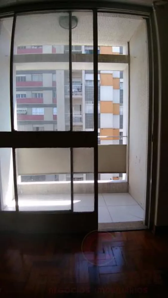 Apartamento para alugar com 3 quartos, 110m² - Foto 14