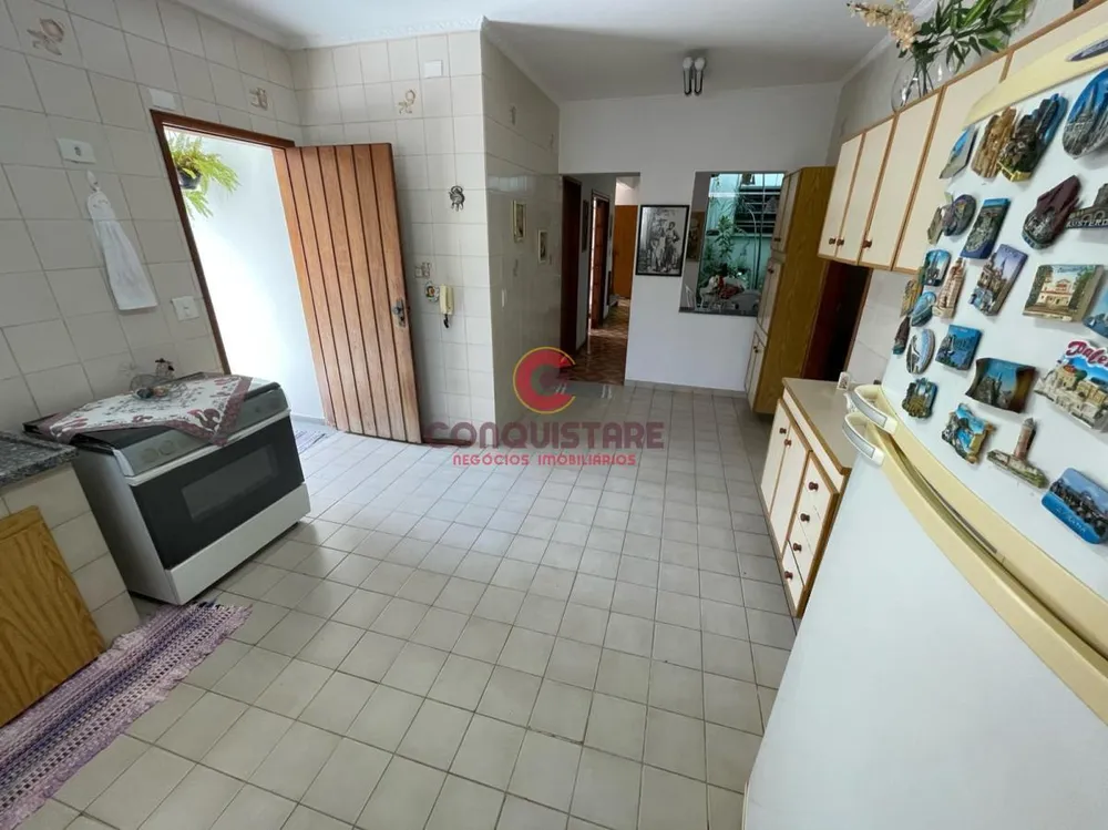 Sobrado, 6 quartos, 323 m² - Foto 9