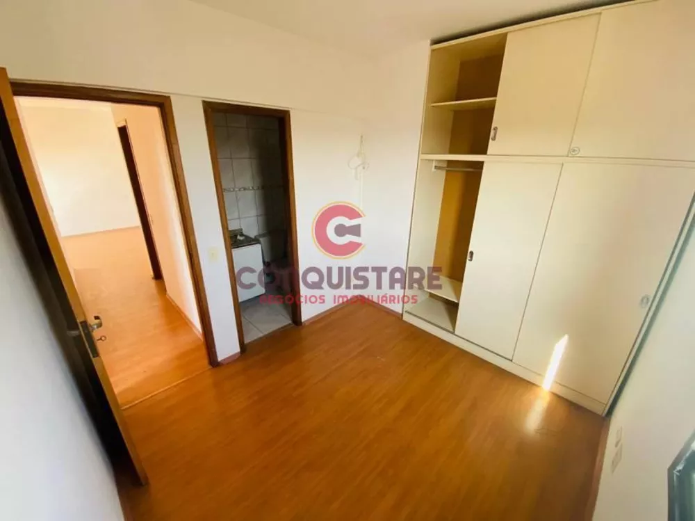 Apartamento à venda com 3 quartos, 74m² - Foto 4