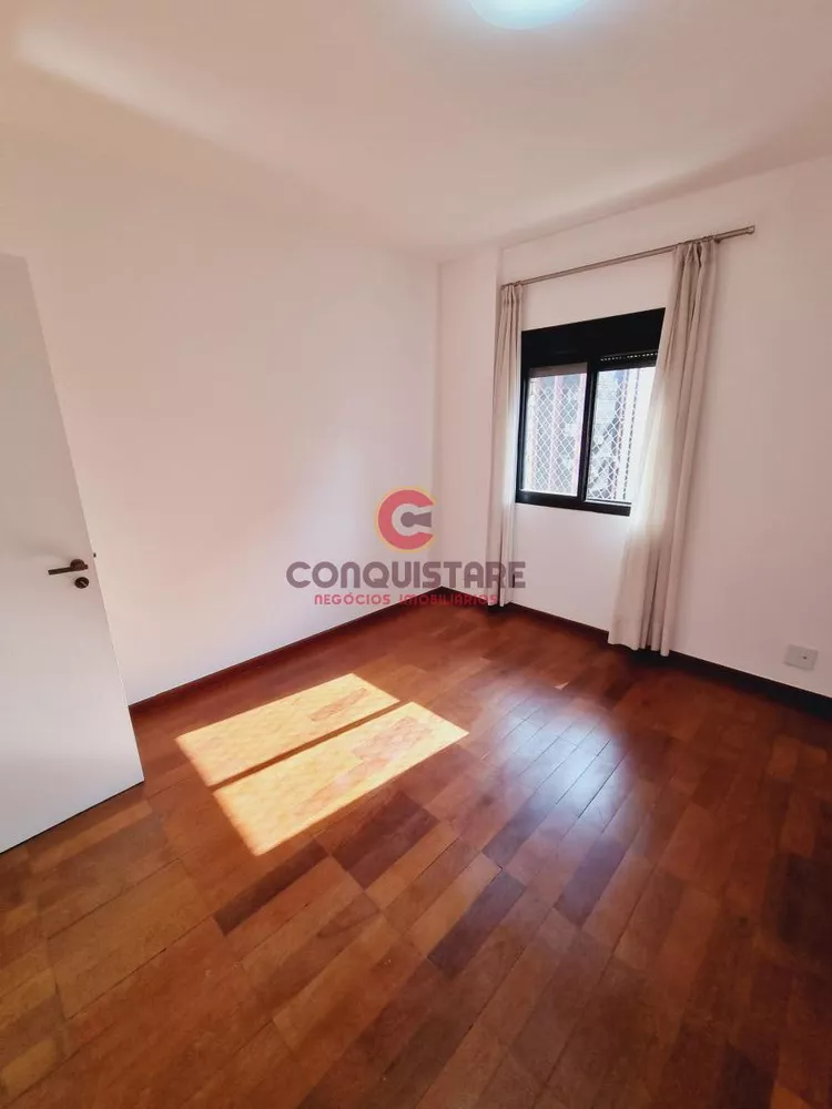 Apartamento à venda com 3 quartos, 134m² - Foto 9