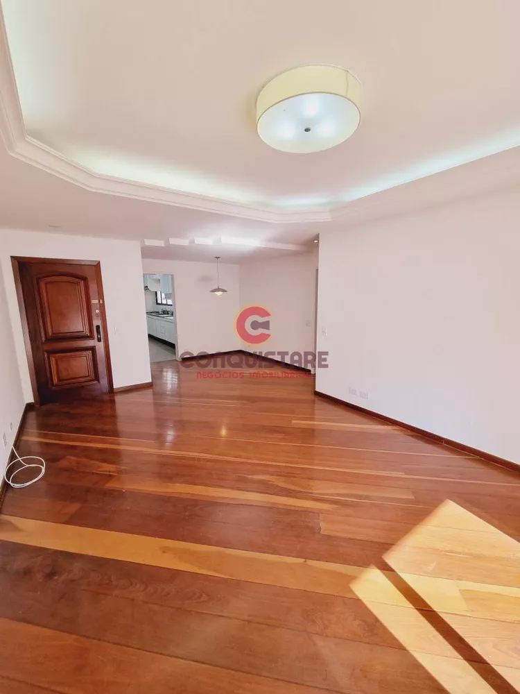 Apartamento à venda com 3 quartos, 134m² - Foto 2