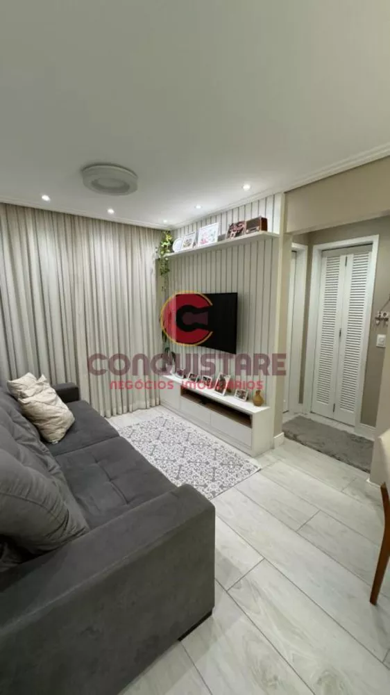 Apartamento à venda com 2 quartos, 65m² - Foto 3