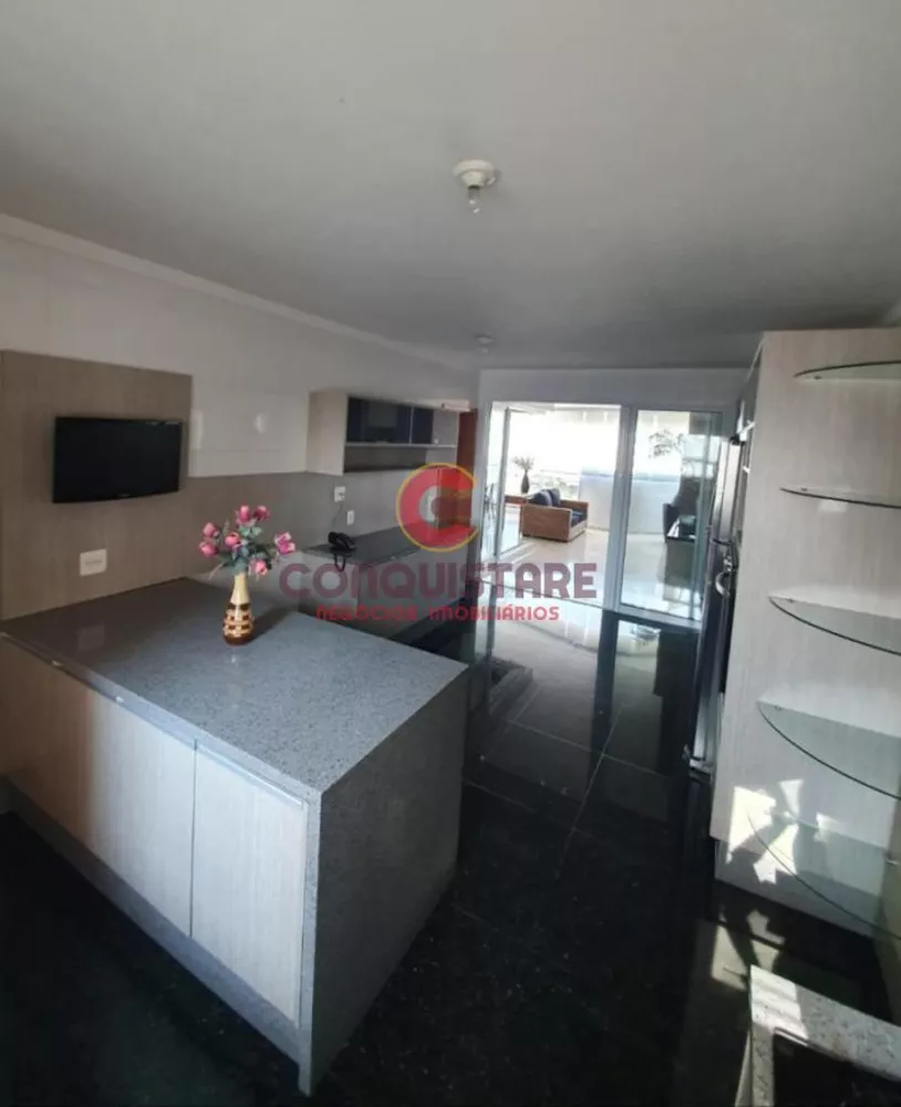 Apartamento à venda com 3 quartos, 202m² - Foto 3