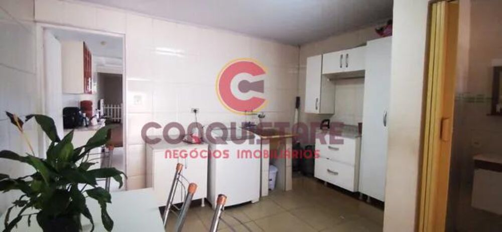 Sobrado à venda com 2 quartos, 128m² - Foto 2