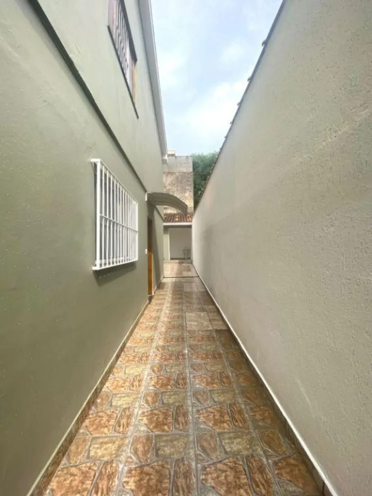 Casa, 3 quartos, 131 m² - Foto 2