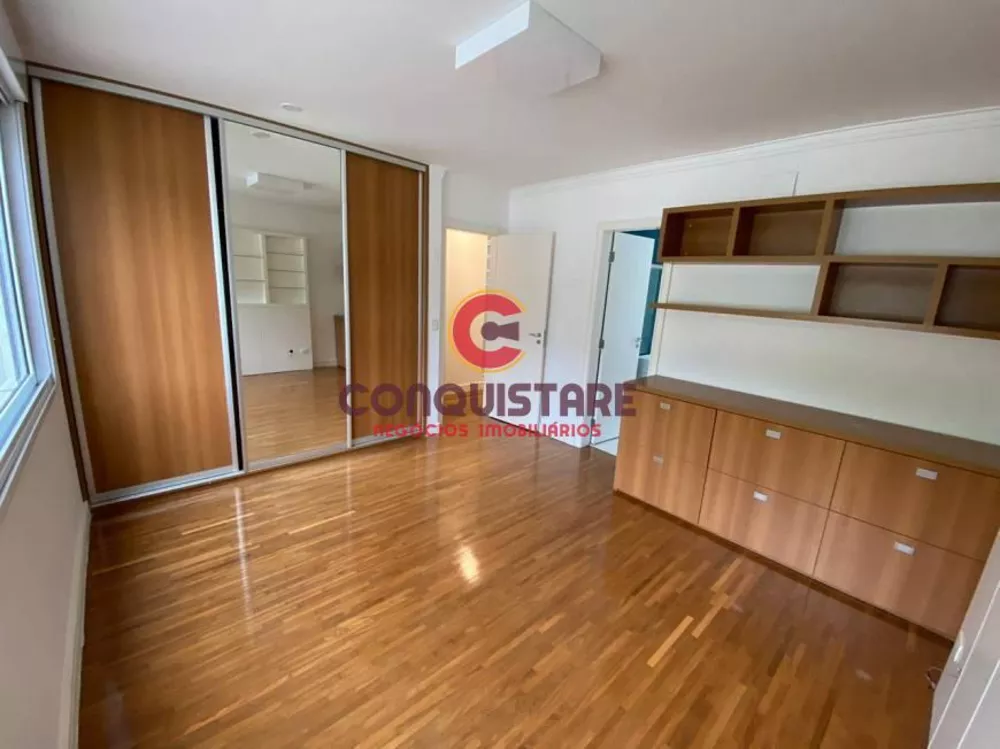 Casa para alugar com 4 quartos, 425m² - Foto 16