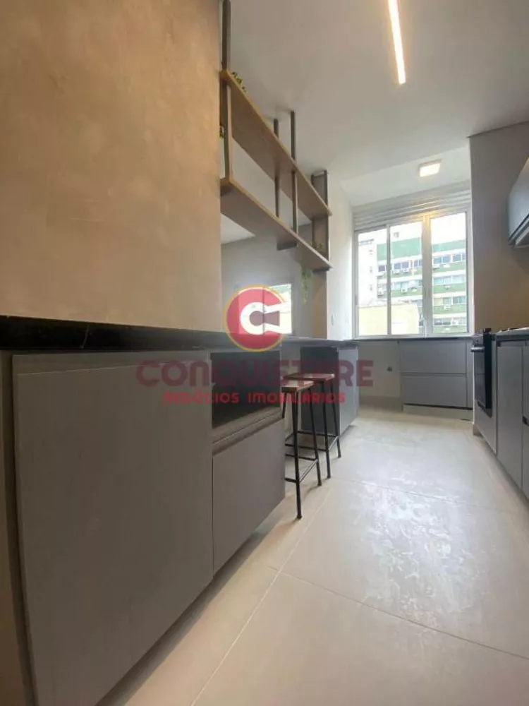 Apartamento à venda com 2 quartos, 64m² - Foto 4