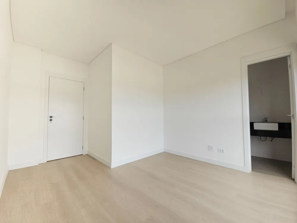 Cobertura, 3 quartos, 212 m² - Foto 2