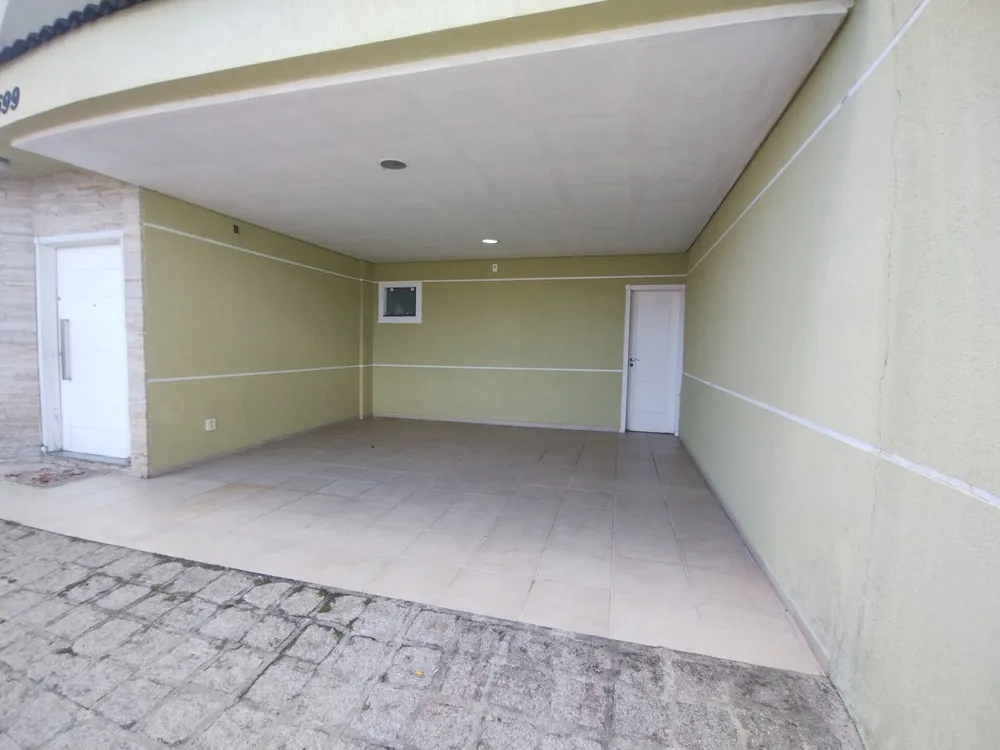 Casa, 4 quartos, 249 m² - Foto 2