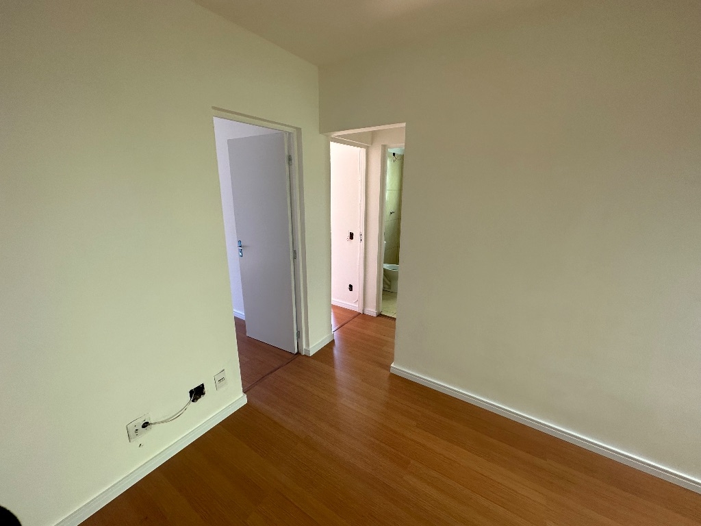 Apartamento à venda com 2 quartos, 45m² - Foto 3