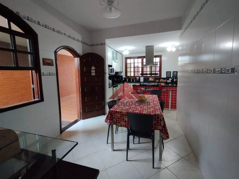 Casa, 7 quartos, 485 m² - Foto 4