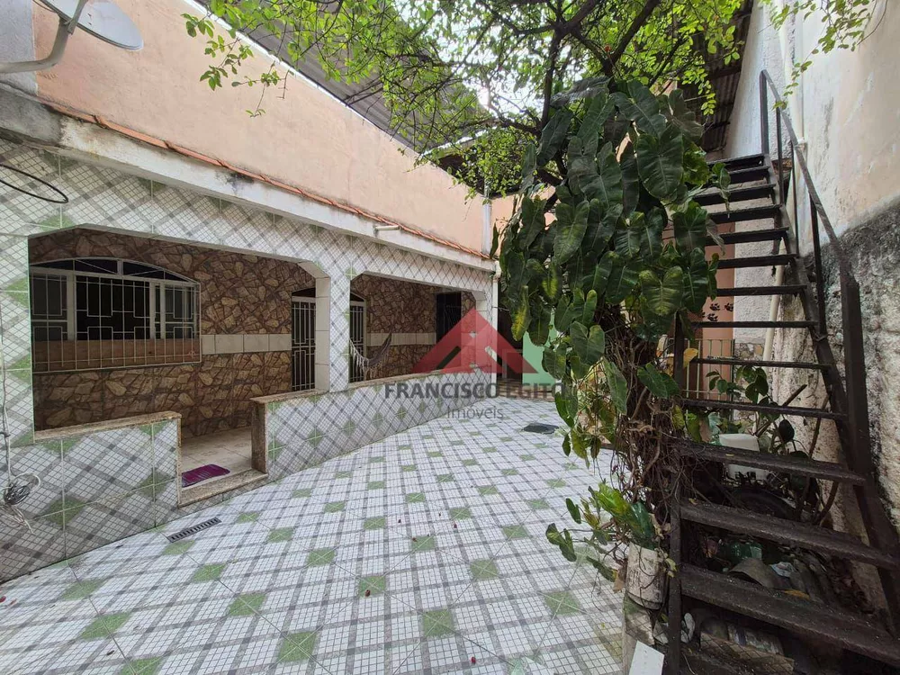 Casa, 2 quartos, 176 m² - Foto 1