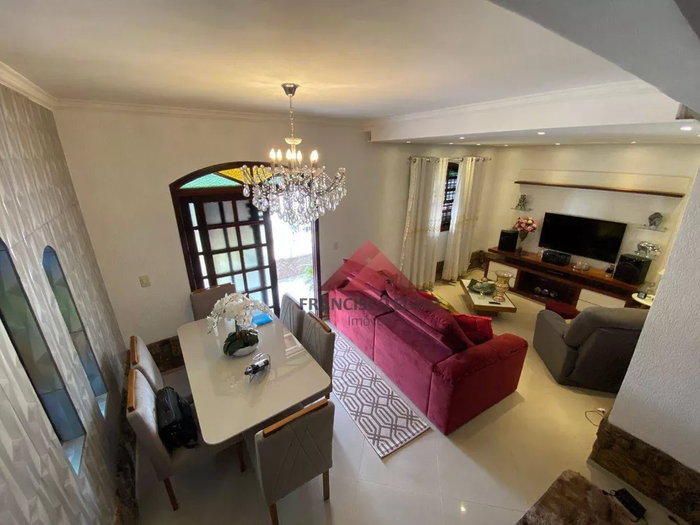Casa, 3 quartos, 143 m² - Foto 1