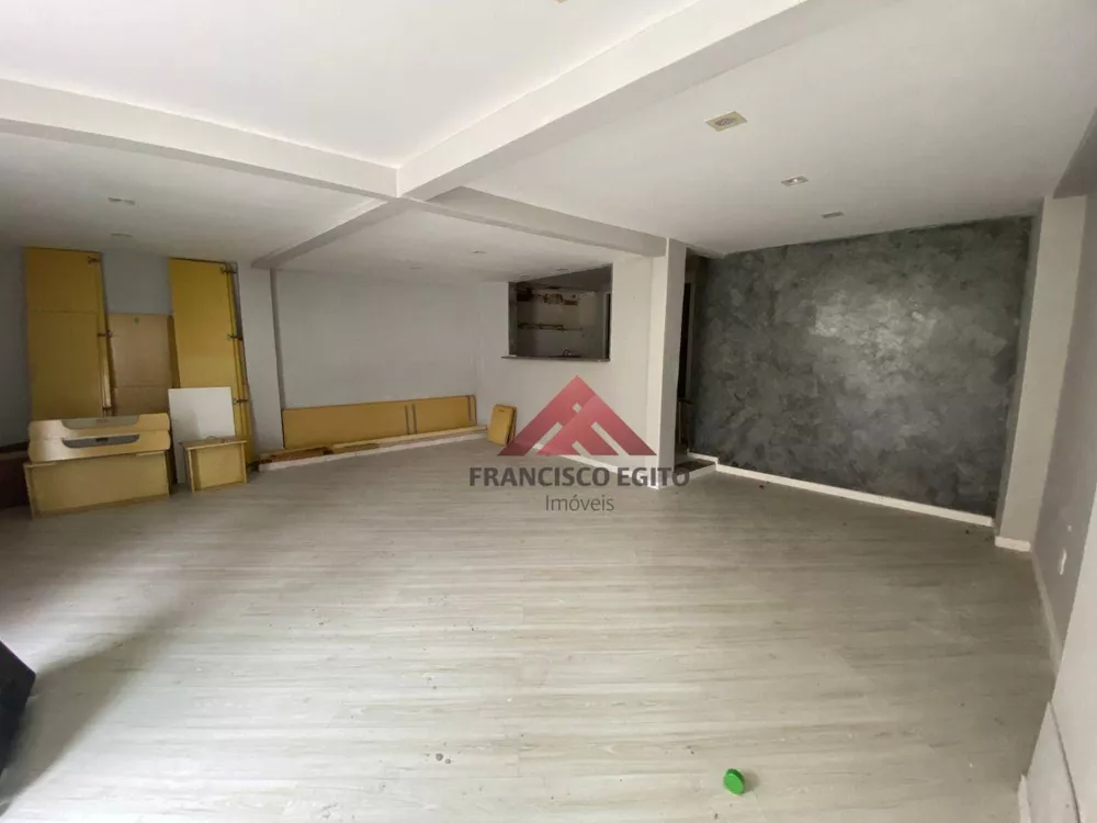 Casa à venda com 2 quartos, 150m² - Foto 1