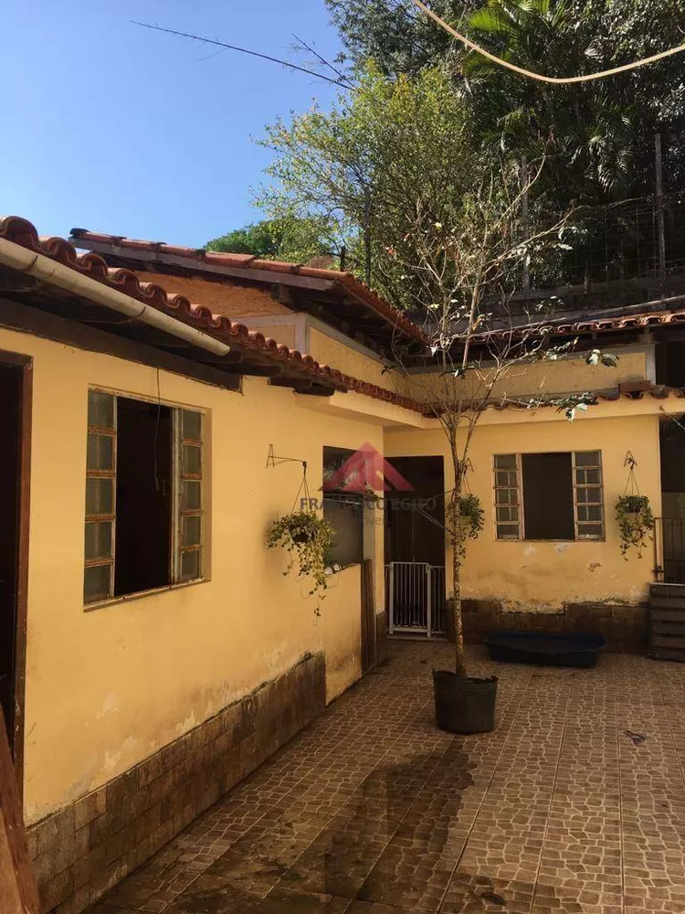 Casa, 4 quartos, 350 m² - Foto 3