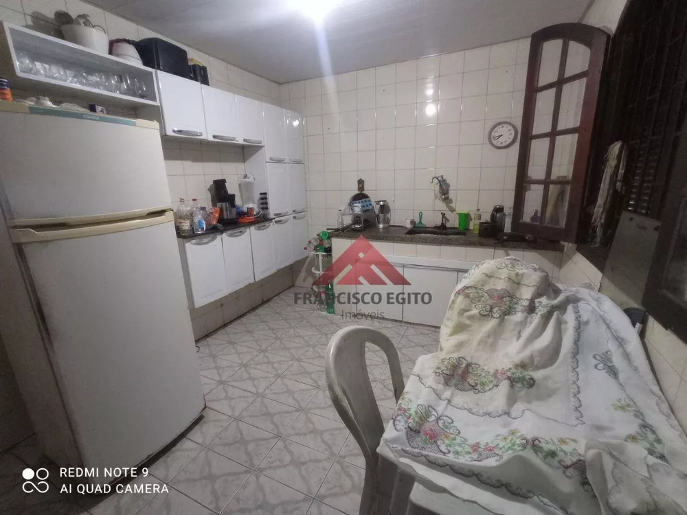 Casa, 3 quartos, 360 m² - Foto 1