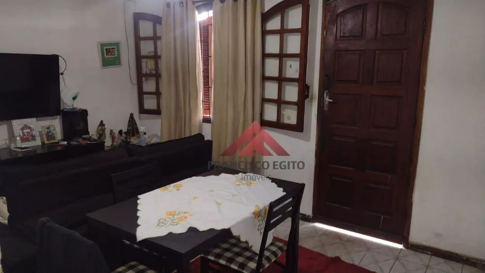 Casa à venda com 3 quartos, 360m² - Foto 4