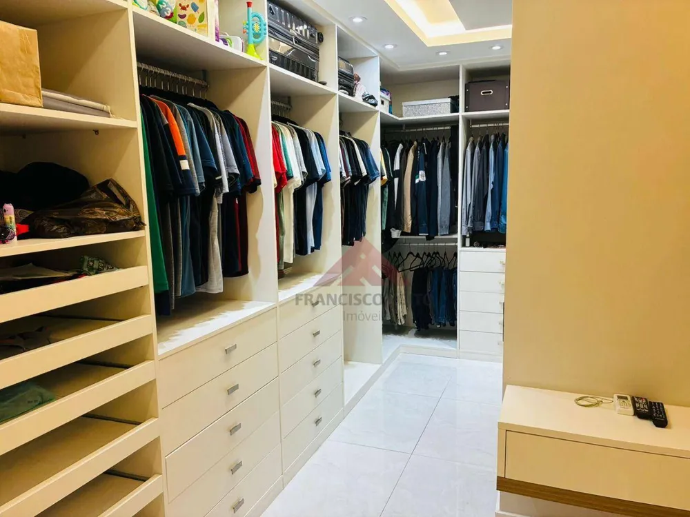 Apartamento, 3 quartos, 240 m² - Foto 13
