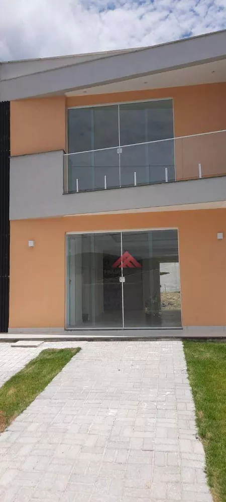 Casa, 3 quartos, 251 m² - Foto 1
