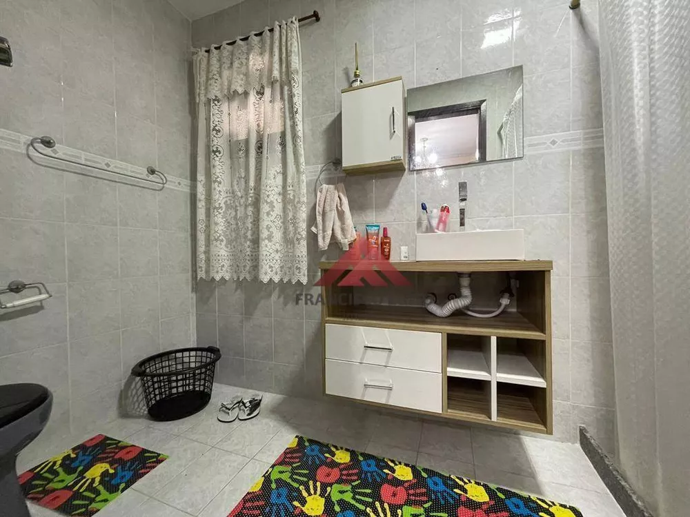 Casa, 4 quartos, 306 m² - Foto 2