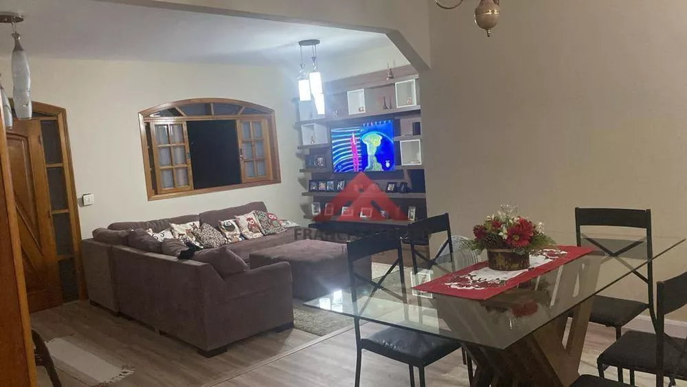 Casa, 4 quartos, 306 m² - Foto 14