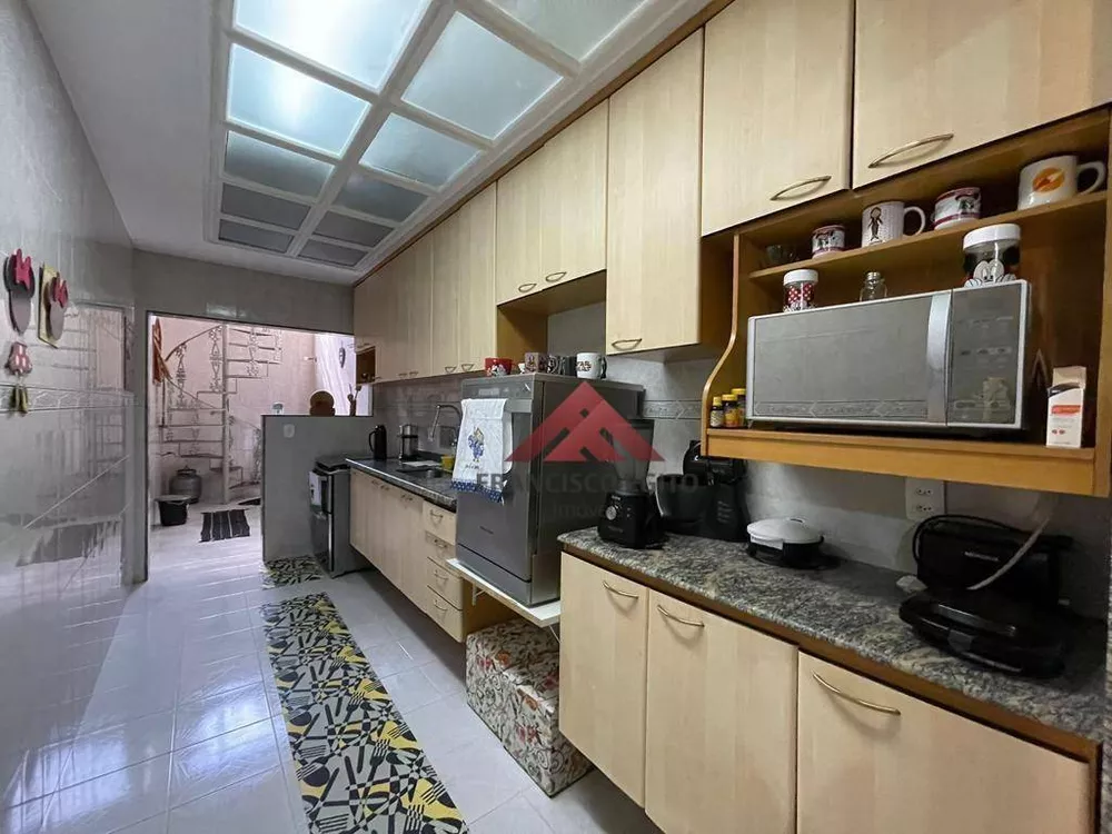 Casa, 4 quartos, 306 m² - Foto 13