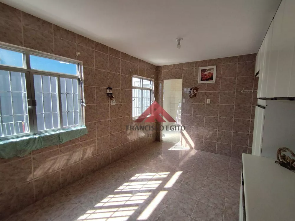 Casa, 4 quartos, 286 m² - Foto 9