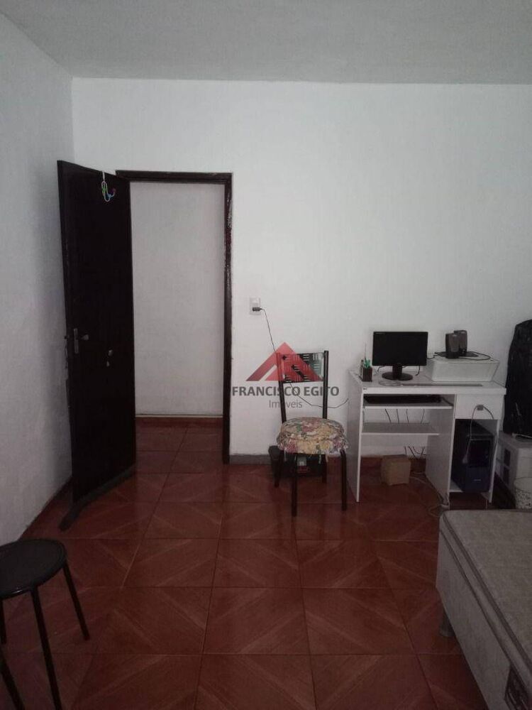 Casa à venda com 3 quartos, 120m² - Foto 1
