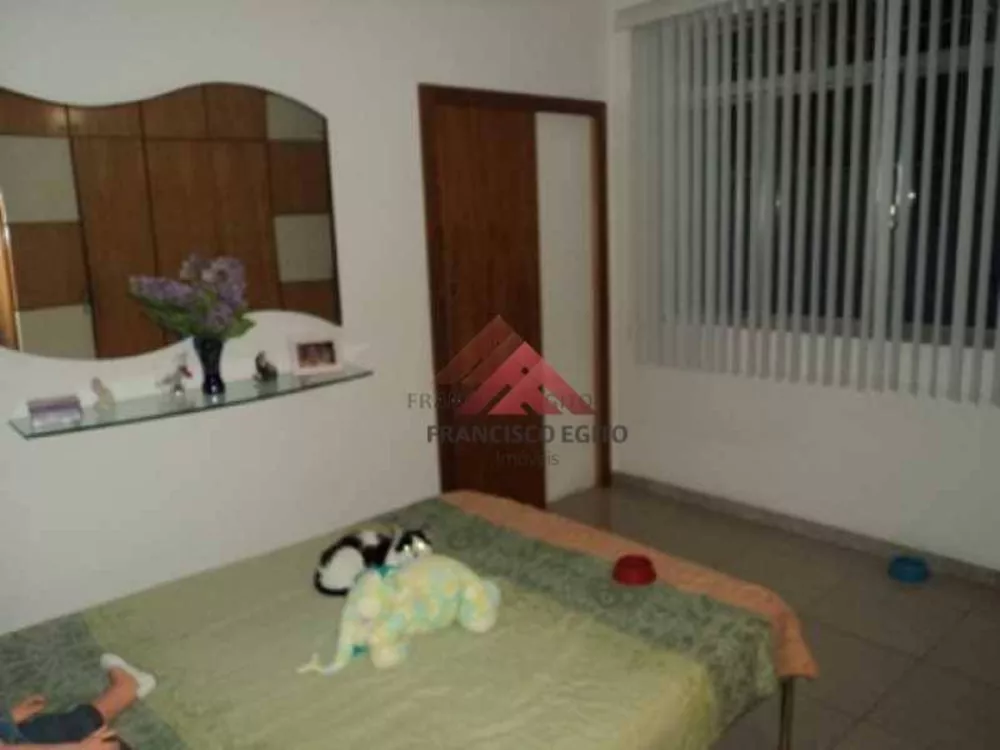 Casa à venda com 3 quartos, 100m² - Foto 4