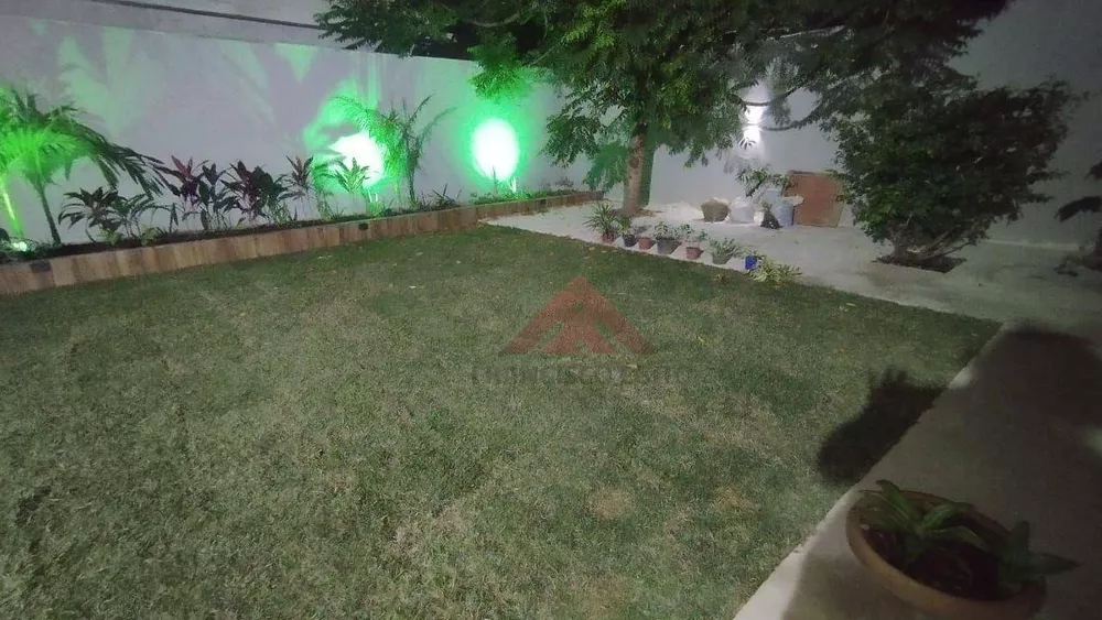 Casa, 4 quartos, 172 m² - Foto 1