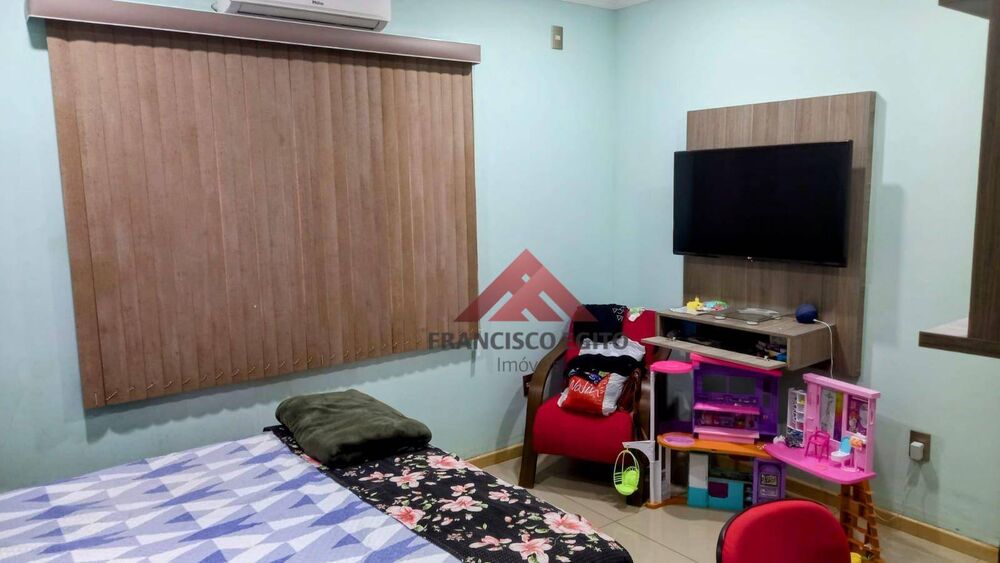 Casa à venda com 3 quartos, 351m² - Foto 3